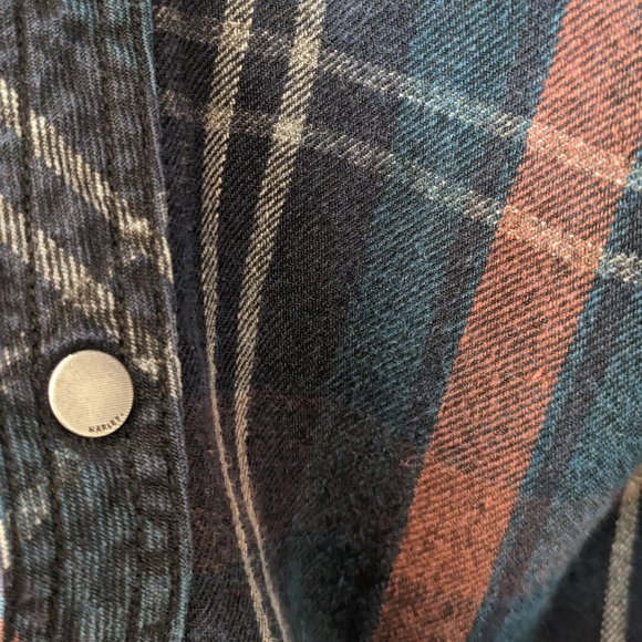 Harey Davidson long sleeved button up shirt - Picture 5 of 7